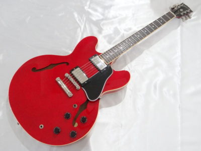 Gibson ES-335 ギター